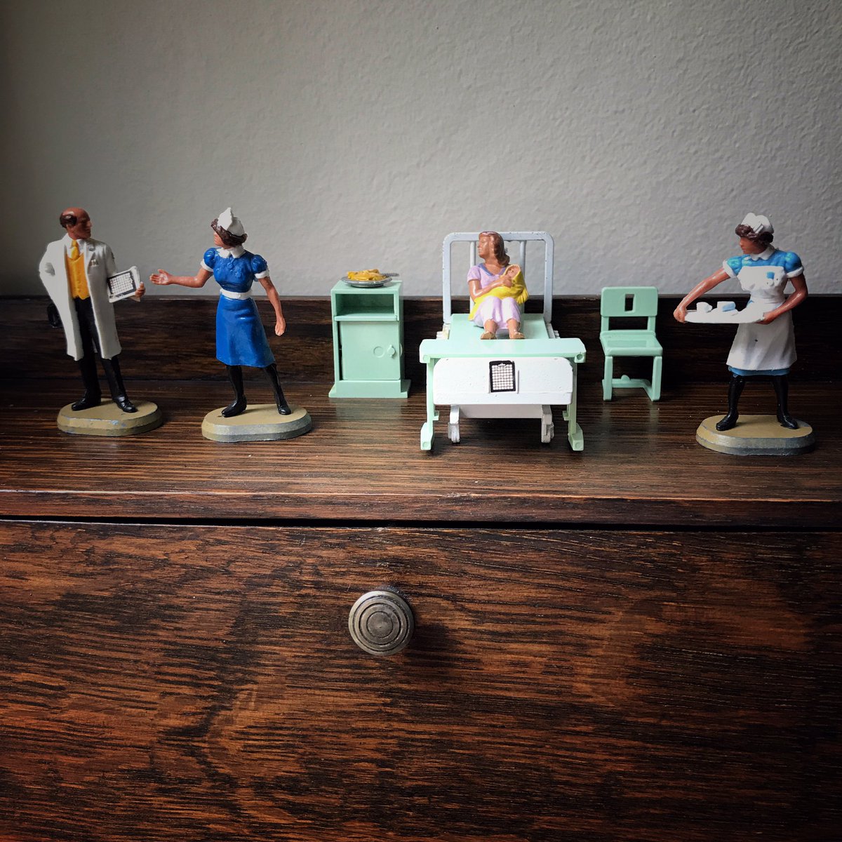 #stayathome #helpthenhs #savelives