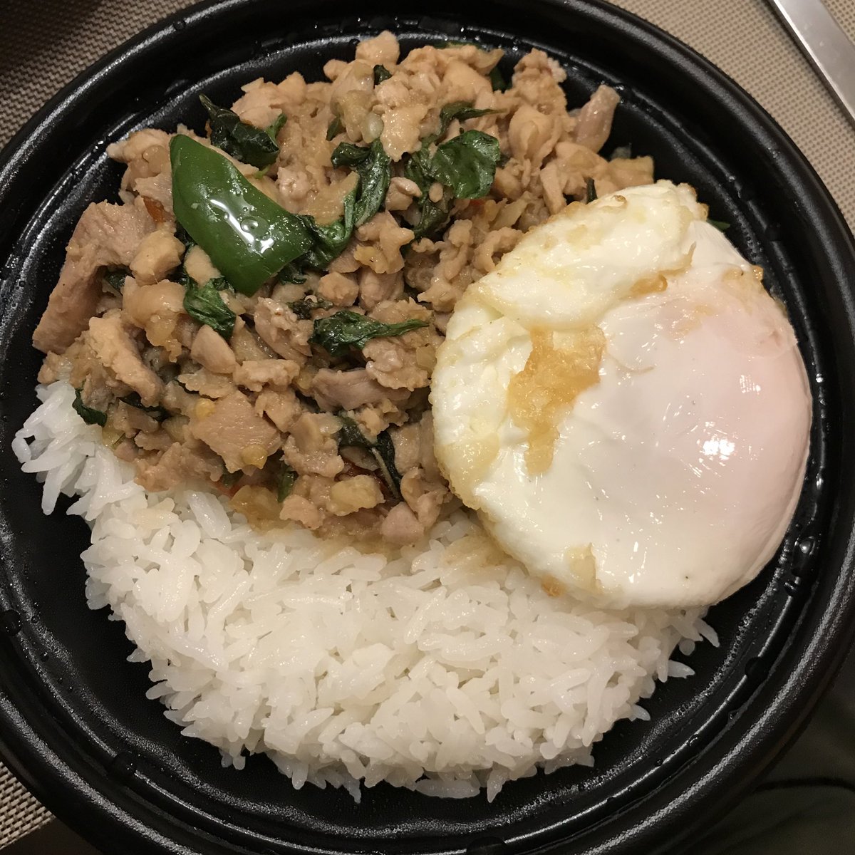 Tsuruko على تويتر 今夜も下北沢ラークパクチーさん テイクアウト 全然飽きない ここまで美味しいってすごいな 正直タイで食べた タイ料理より好きだ タイは回くらいしか行ったことないけど Tsuruko على تويتر 今夜も下北沢ラークパクチーさん テイクアウト 全然飽きない ここまで美味しいってすごいな 正直タイで食べた タイ料理より好きだ タイは回くらいしか行ったことないけど