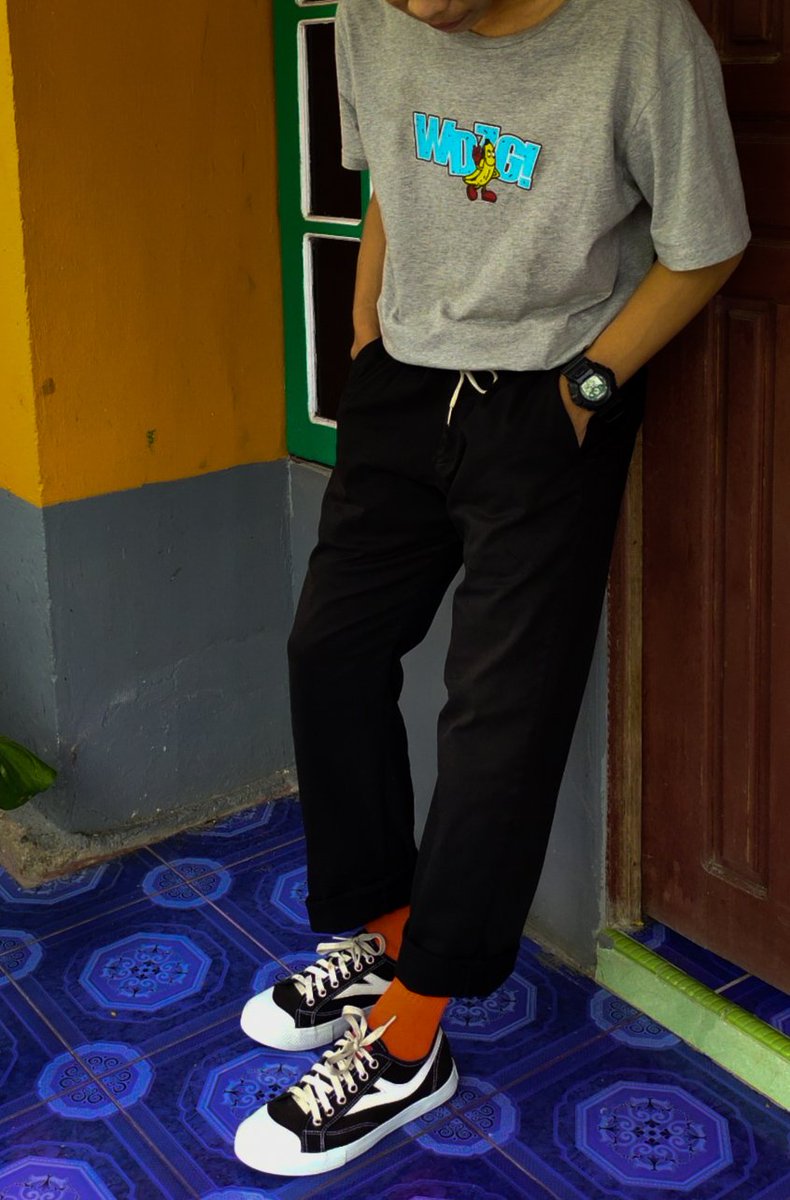 RandaLeonardoo's tweet photo. Happy Sunday
#outfit
#dirumahaja
#localprice https://t.co/e8sOkPSNyb