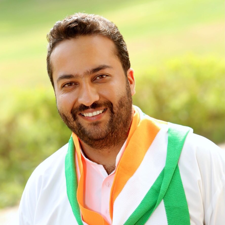 Mosarra30650416's tweet image. I Thank You From The Bottom Of My Heart To Former National President Of @nsui &amp;amp; AICC Member J&amp;amp;K Shri @Fairoz_JK Sir for Follow Me Back. I'm Proud Of Your HardWork &amp;amp; Dedication.... 🙏🇮🇳🙏

#WithCongress