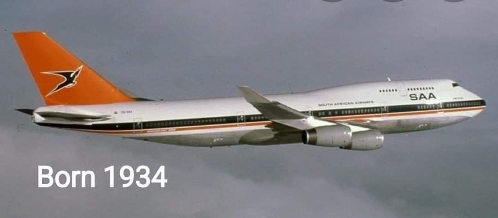 AdvoBarryRoux's tweet photo. South African Airways 

Born 1934
Died 2020
Aged 86

Cause of death corruption, maladministration and greed.

Hamba kahle mkhonto we sizwe https://t.co/osdYJFCiyX