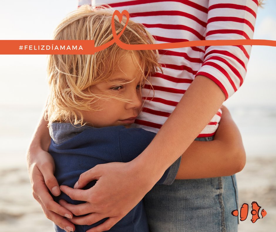 "Gracias por enseñarnos que un abrazo, a veces, lo cura todo" #FelizDiaDeLaMadre