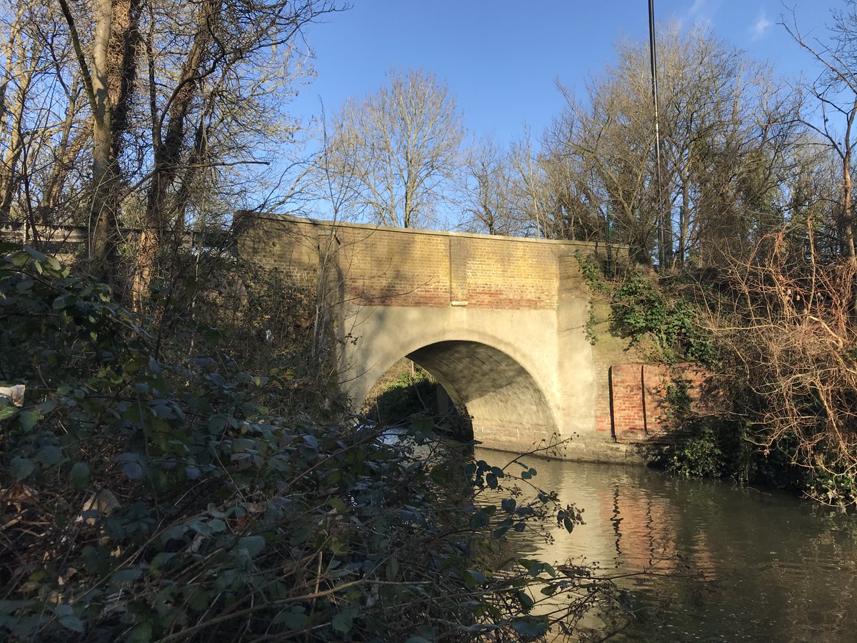 CVP_CraneValley's tweet photo. #covid19lockdown #virtualtour of Crane Valley river system. #bridgesunday. Two historic Grade II listed bridges over the River Crane of a similar age: Cranford Park Bridge (c.1805) @Hillingdon and Baber Bridge(1798) @LBofHounslow. @HistoricEngland @CranfordPark @FriendsRivCrane https://t.co/sAunRghNBe