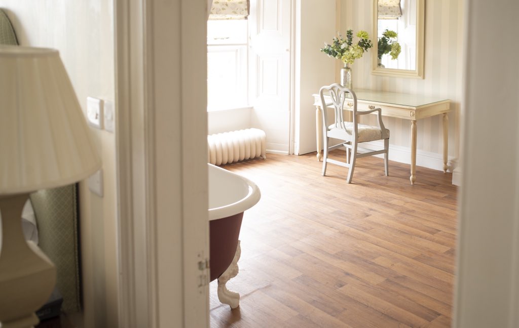 Most of our bedrooms have far-reaching views over the estate or down towards the creek. Our 19 en-suite bedrooms include 3 large Suites, three State Rooms &amp; an accessible room &amp; 12 Classic Rooms under the eaves. 
kitleyhousehotel.com/rooms/
#Staysafe #Seeyousoon