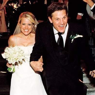 othforeverfr's tweet photo. MARIAGE ||
@allisonmunn & @scottholroyd
#Khlo https://t.co/ao2MQytGTF