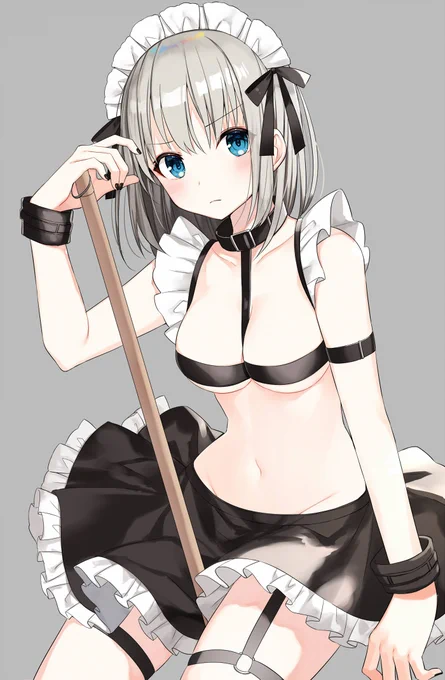 夏服が支給されたメイドさん 