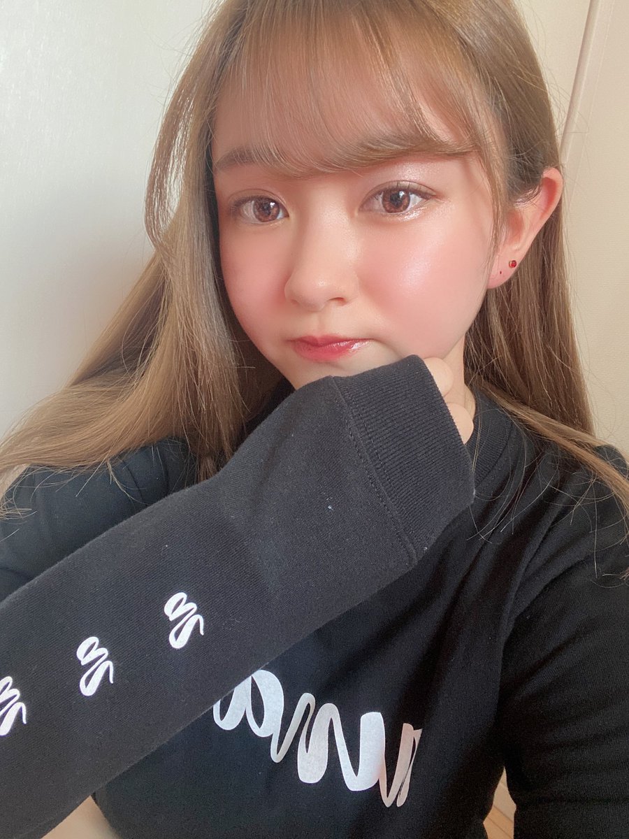 mi_373s's tweet photo. amazeという新ブランドのお洋服です！この時期1枚で着るのにぴったりです💞ぜひよろしくお願いします🙇🏻‍♀️
Instagramの方もフォローして広めてくださると嬉しいです🥰

https://t.co/hMIjuvGQZu
https://t.co/wMs0PIcRZ4 https://t.co/GyFQ0ZruXe
