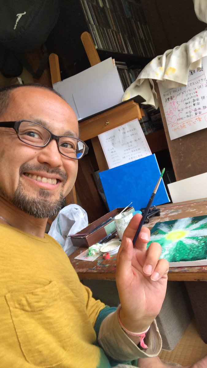 TadashiMurakam3's tweet photo. 2枚目の"龍体文字とヒカリ"

なぜかここ１年くらい、ヒカリを描くようになった。龍体文字はふと、ぼくに降りてきた。

流れに逆らわず、波乗りしてます。
#art
#spiritual
#selfrealize
#アート
#龍体文字
#ヒカリ https://t.co/9vkorXxrs8