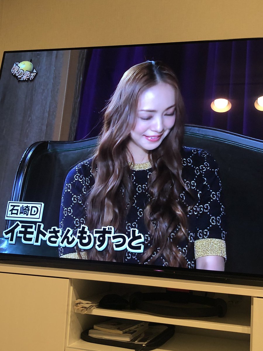 暇なおじさん3 0 على تويتر 安室ちゃんて42歳なのかこれで 異常に見た目が若いっすね 代と言われても全然違和感ない 安室ちゃんだけ時が止まってないですか