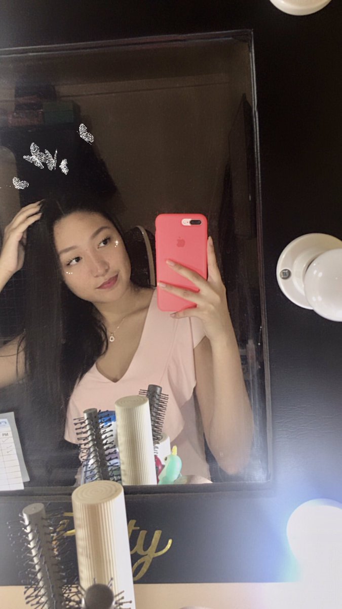 pattycrvz's tweet photo. pics that didn’t make it to the gram 🦋 https://t.co/jXKm6QiErm