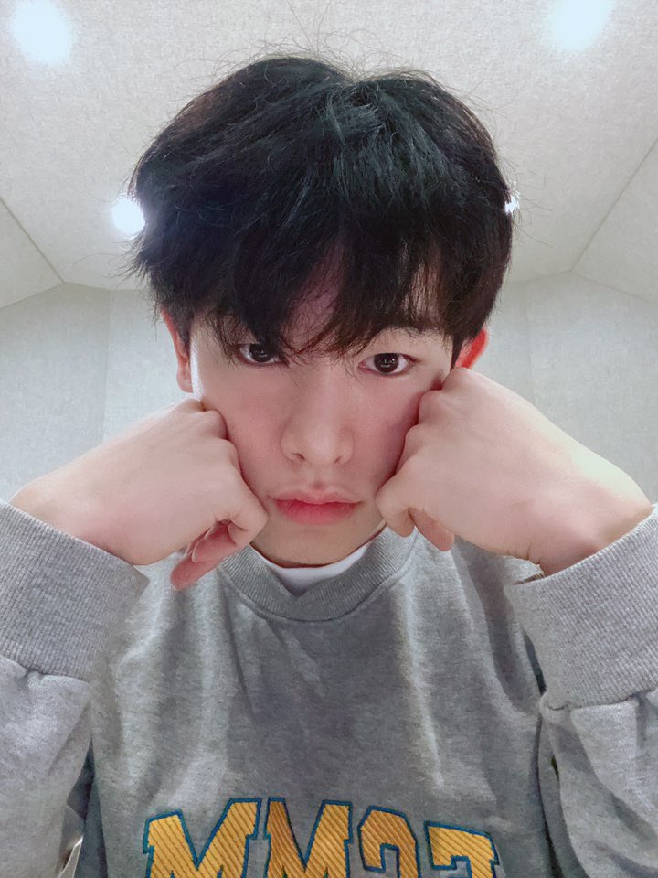 official__wonho tweet picture