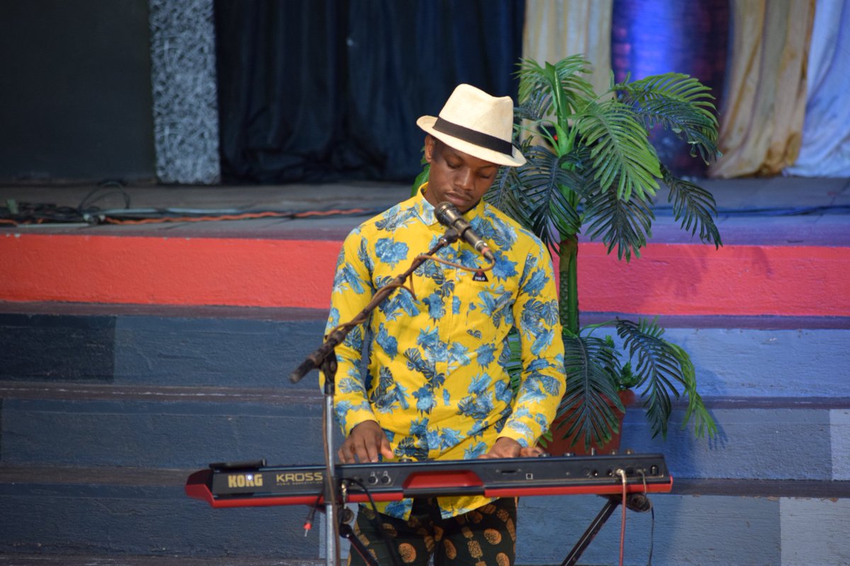 ucf_kampala's tweet photo. University Community Fellowship (UCF) Church
#SundaySermon #3rdMay2020.
Ps Nagaya Patrick.
#Series: #Kingdom_Missions.
#Title : Your Role & The Holy Spirit's Role in Evangelism & Discipleship! https://t.co/thRLzU83QZ