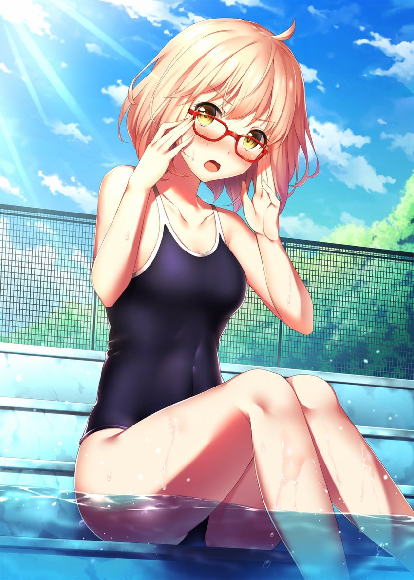 A very caught off guard #SeductiveSunday.

She will kill the photographer.