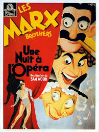 27-Une nuit à l'Opéra Premier film des Marx Brothers vus (sérieux pendant ce confinement je découvre plein de trucs cools). L'alliance des deux types de comédies (Sophisticated et Slapstick) se marient à merveille, et cela me donne envie d'en découvrir d'autres./5