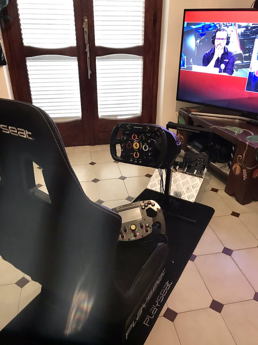 PaoloCinque's tweet photo. @SkySportF1 #skymotori  ciao ragazzi ecco la mia postazione!! https://t.co/uUVt1mLuVs