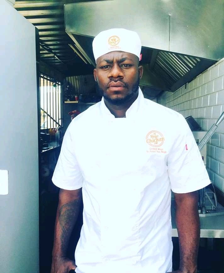 EricanSA's tweet image. Here is your bachelor. 

#DateMyFamily