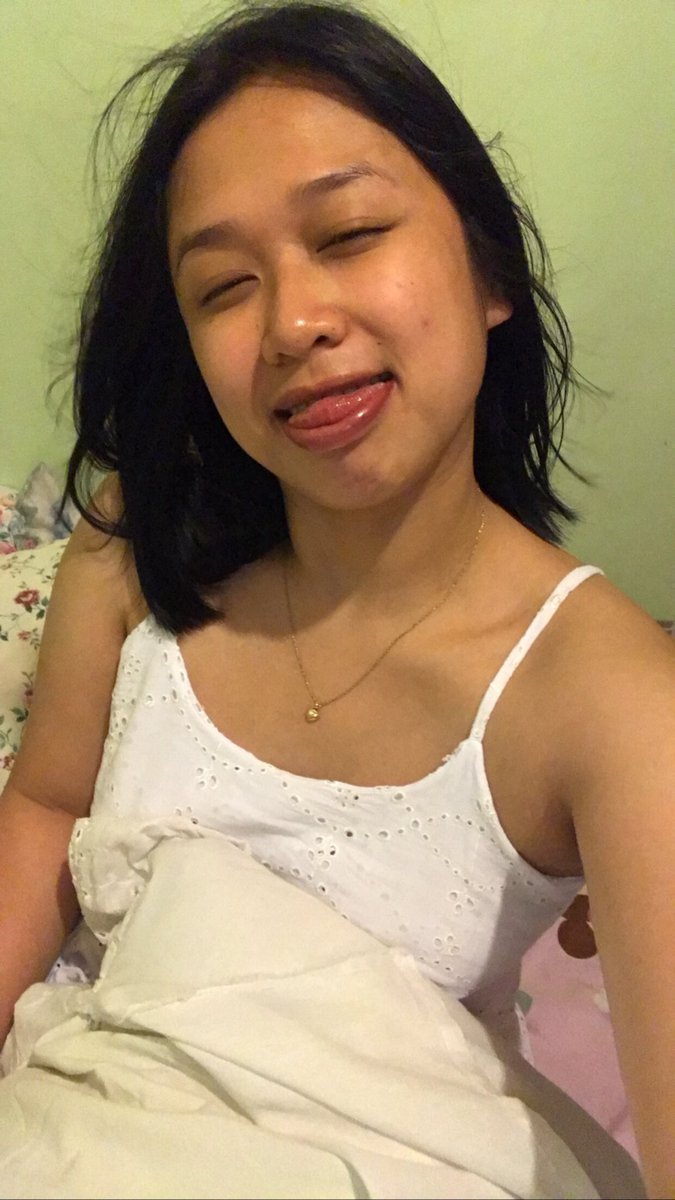 annbolasoc's tweet photo. Two days ng puyat. K-drama pa girl! Hahaha. https://t.co/qbwZduivah