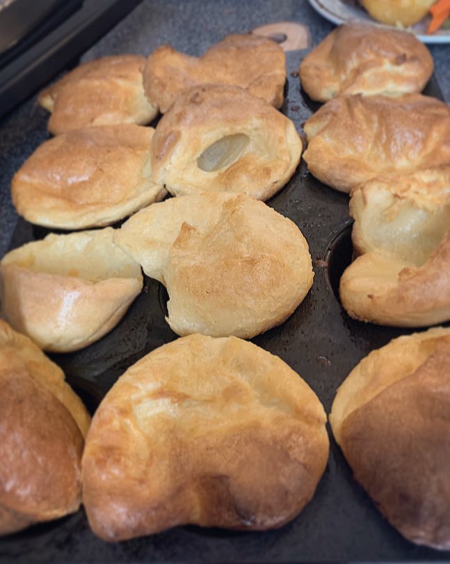 Ana_Reks's tweet photo. Possibly my favourite array to date! #StayHome #yorkshirepud #arrayoftheday https://t.co/dqX2WZGQeb