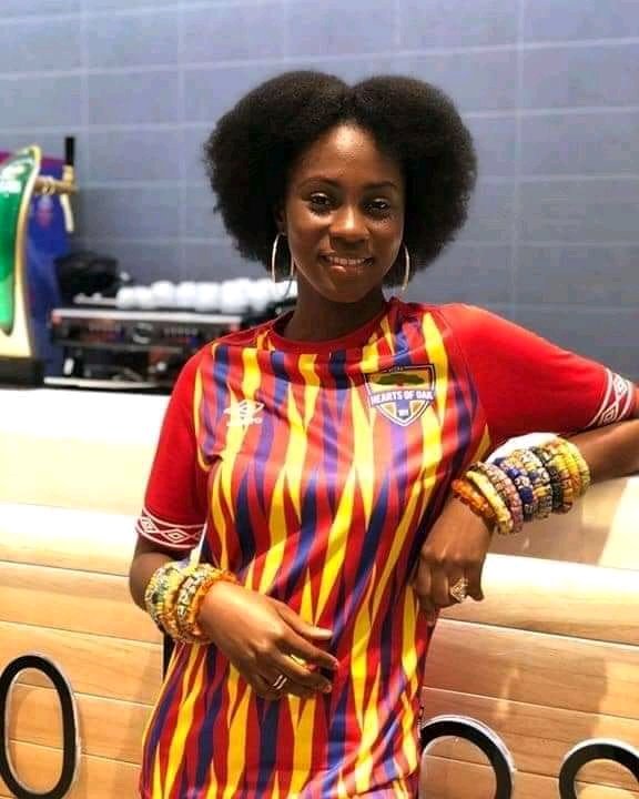 Jeff_Oma87's tweet photo. Happy Birthday to my lovely PHOBIA GIRL @Cina_Soul amazing talent we @HeartsOfOakGH wish all the best in your music career #klamanye @Dani77k @SaddickAdams @nathan_quao @MDNOONAN @benkoku @eastsportsman @ChristopherNim8 https://t.co/9llIJ5T3db