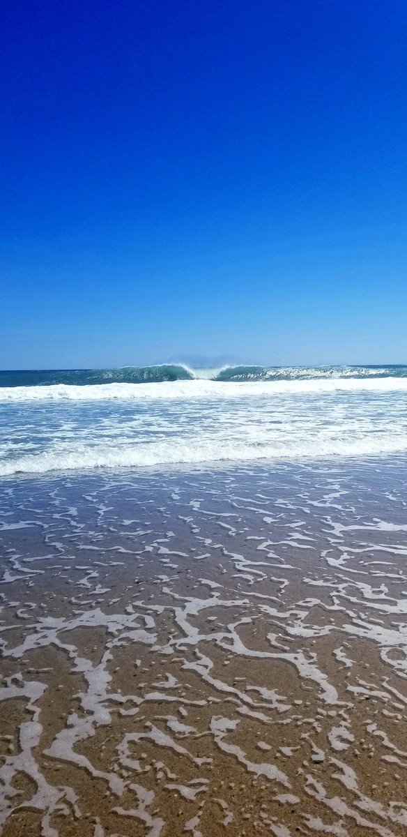 Jenn_Cupcakee's tweet photo. Yesterday was gorgeous #nausetbeach #racepointbeach #sandyneckbeach https://t.co/8mCSdGaqSc