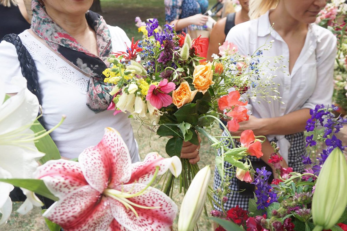The Toronto Flower Market is going digital in 2020 – good news for those of us who haven't seen another living thing in weeks.The popular flower market typically runs on a regular basis through the summer months, offering everything from bit.ly/2z1srZM