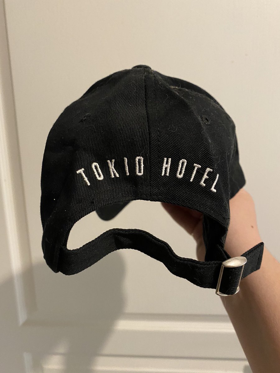 Ceralyne's tweet photo. A VENDRE - HIGH AS FUCK CASQUETTE ‼️‼️‼️ https://t.co/3ryxGqkiMa