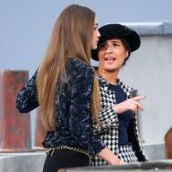 Gorgeous! Gigi Hadid received a number of special deliveries for her 25th birthday on Thursday, including flowers from her loved ones. bit.ly/3f9jFcJ