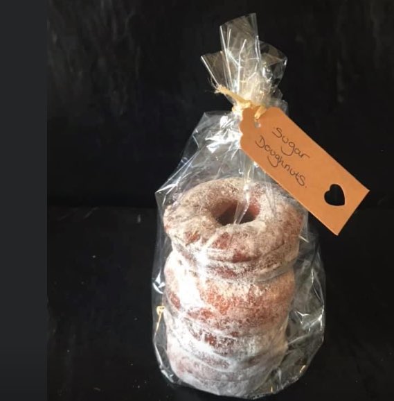 britchickjo's tweet photo. My order of 10 have arrived 🍩 they look & smell lush 😜 just doing my bit to help out another local business stay a float 🤗 #doughnuts #stuffmyface #yummy #amyscakes https://t.co/s4gllXcj1z