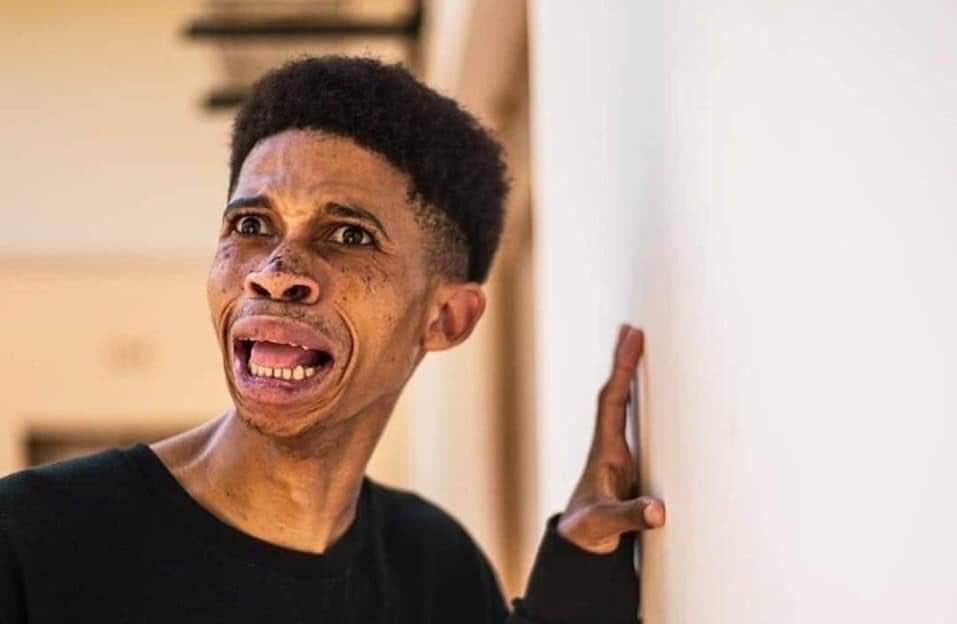 Iam_Kardas's tweet photo. Did he just say “Mfanaka” to the poor girl! 😂😂😂😂😂 #DateMyFamily https://t.co/c3yXT8XaNf