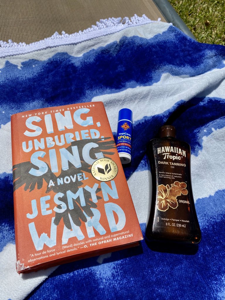 shonnabug76's tweet image. Sunshine &amp;amp; @jesmimi on this beautiful Sunday. Not a bad way to shelter in place. #StayHome #sundayvibes #missmystudents #COVID19 #AloneTogether