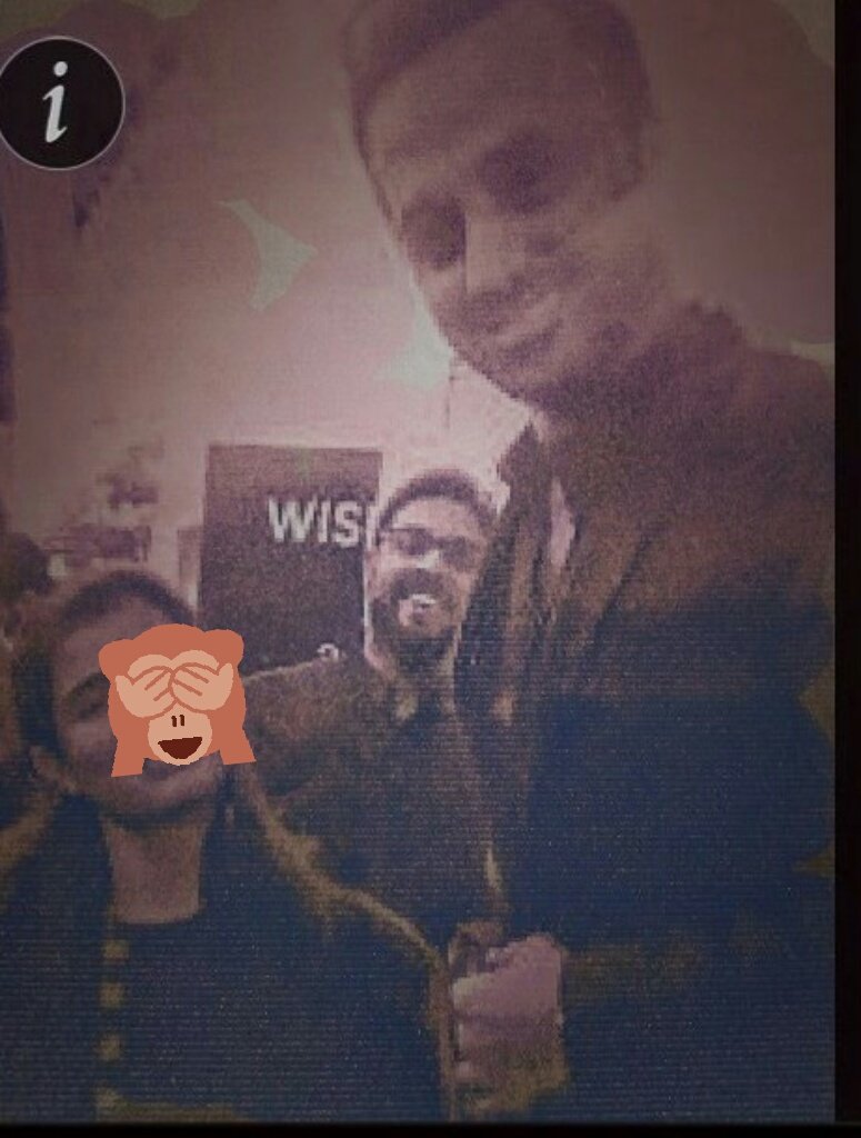 Iamfarzeen1's tweet photo. Sub KR Rahy hain To Mai Bhi KR do
#BlackTwitter #Brother #1stMeetup #23December2017 My Beautiful pic of my gallery , https://t.co/gdWCPTLi8F