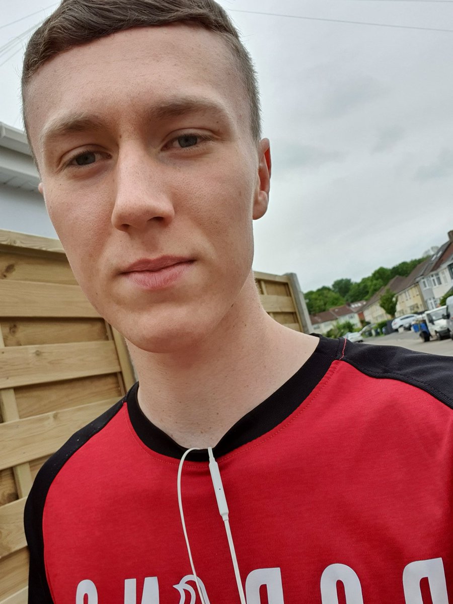 NathanJessop1's tweet photo. 10km run for the NHS, thank you! @RobinsFound https://t.co/5JuDQarMK4