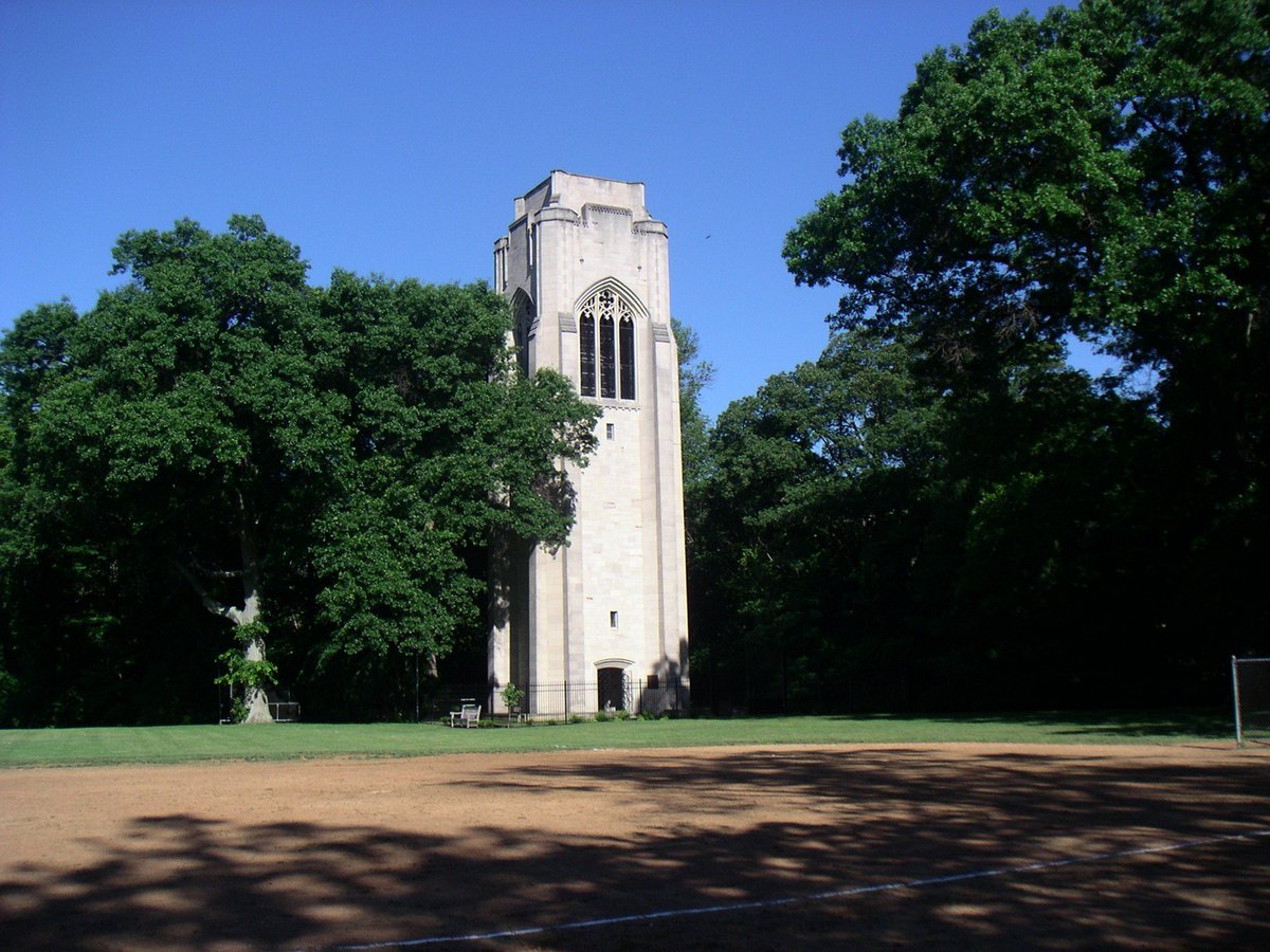 MMontBaseball's tweet photo. A Mariemont Baseball Did You Know Day 10: 

DYK: Prior to the Warriors calling Fairfax Field their home, Mariemont Baseball played their home games at Mariemonts Bell Tower and Terrace Parks Drackett Field. https://t.co/Jufxc3g4ha