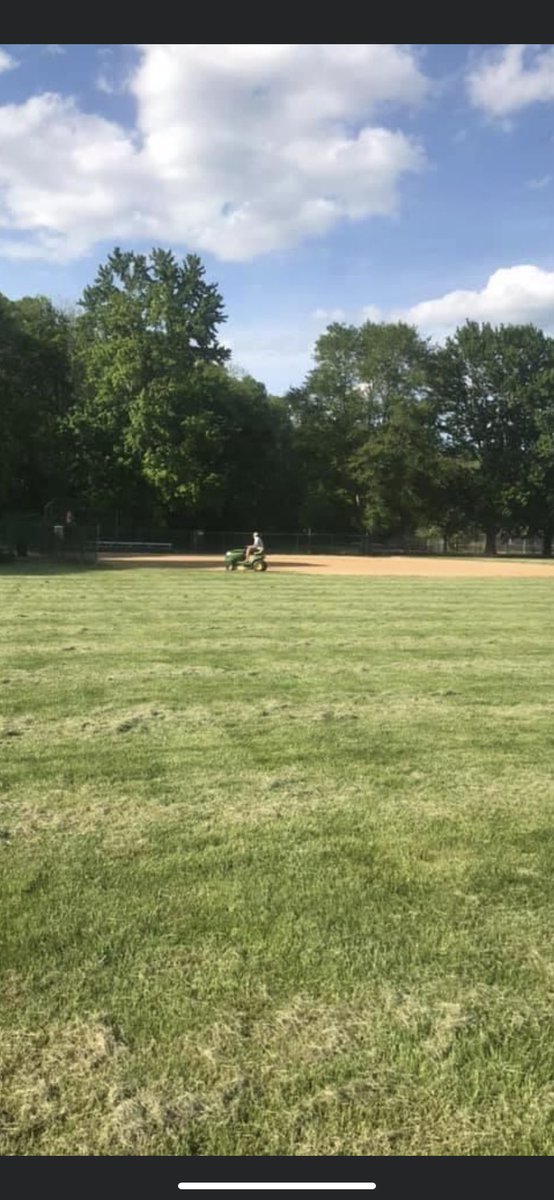MMontBaseball's tweet photo. A Mariemont Baseball Did You Know Day 10: 

DYK: Prior to the Warriors calling Fairfax Field their home, Mariemont Baseball played their home games at Mariemonts Bell Tower and Terrace Parks Drackett Field. https://t.co/Jufxc3g4ha
