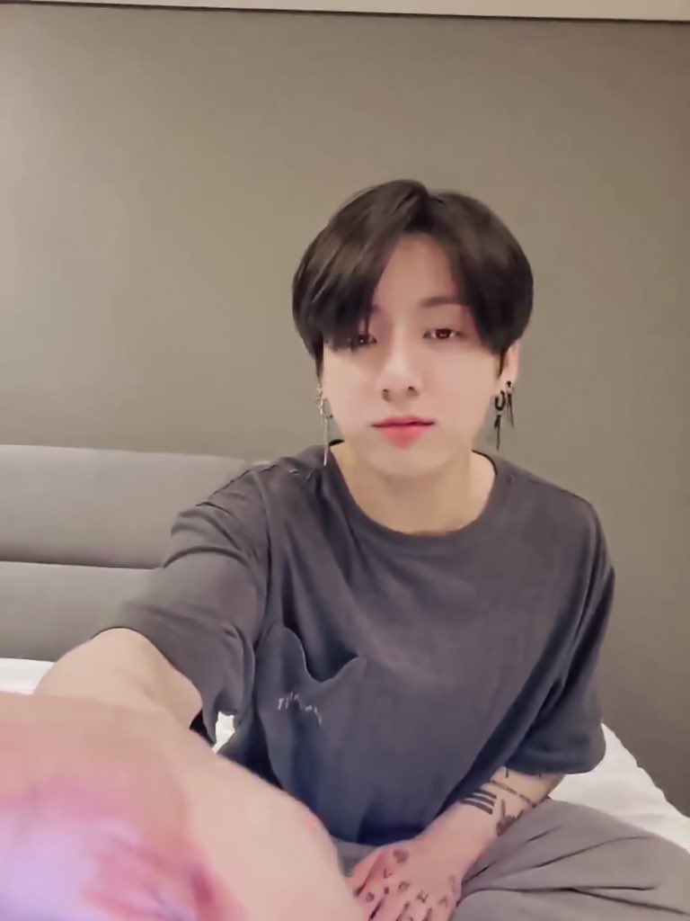 ติ้วหล่อ tweet media