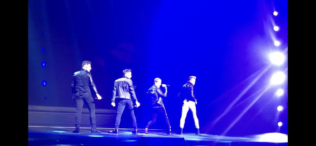 TEAMBYRNE's tweet photo. Action shots from The Twenty Tour - god it was a good tour!! @westlifemusic @NickyByrne @ShaneFilan @MarkusFeehily @KianEganWL https://t.co/NUM79LSk9y