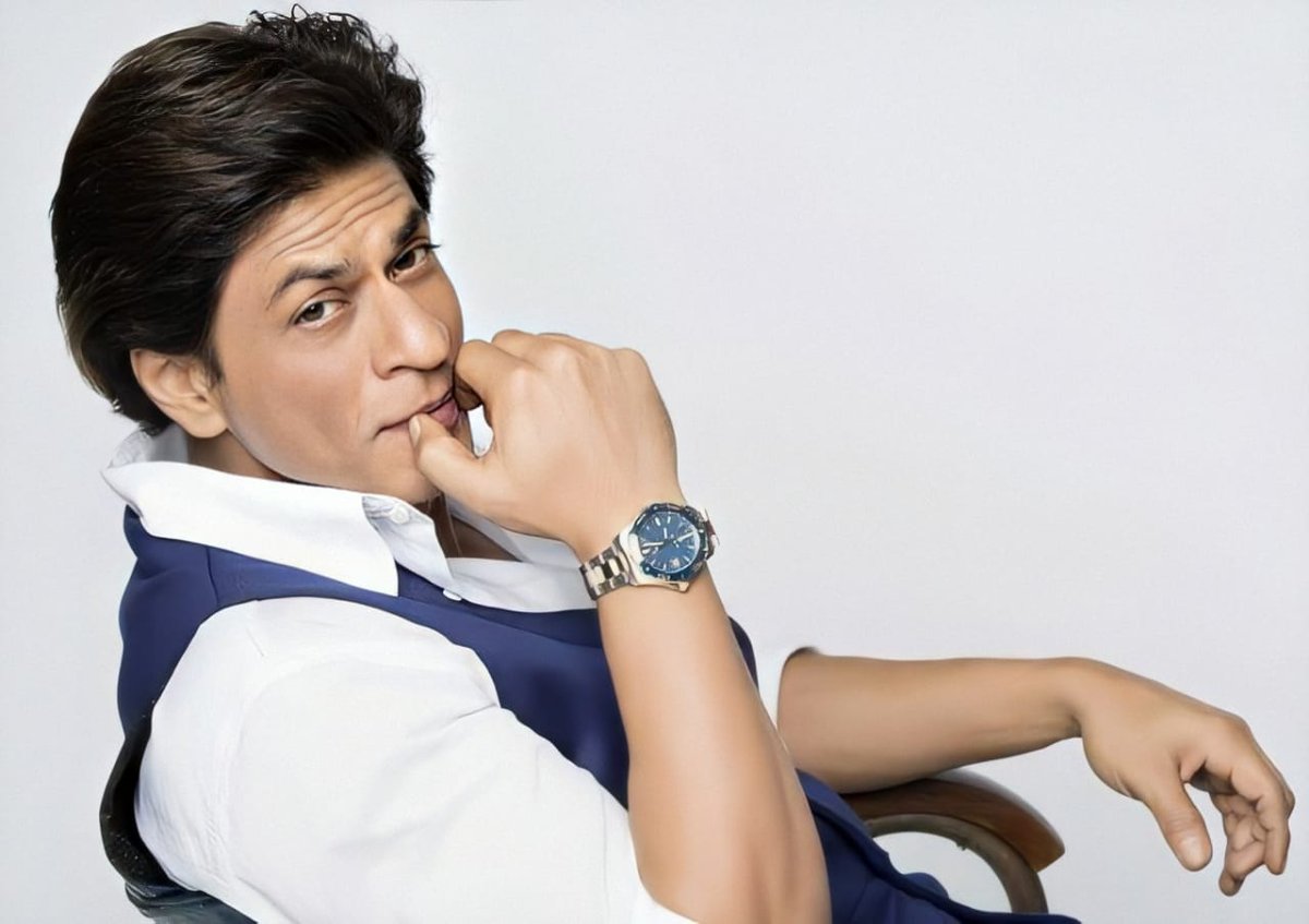 SRKUniverse's tweet photo. 1 hour to go for #IForIndia ⌚ RT if you're excited for #ShahRukhKhan's performance 🤩
#COVID19 https://t.co/PctIvNfm9S