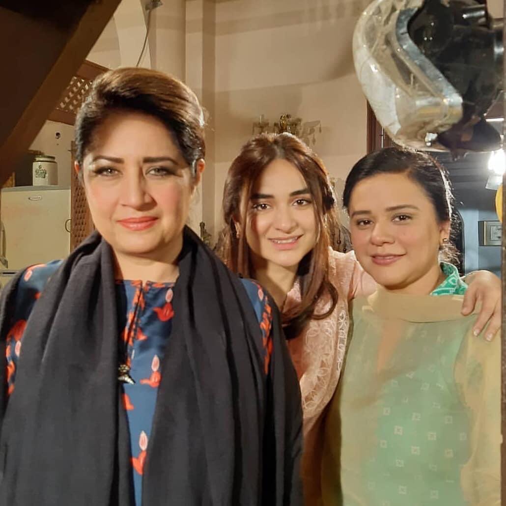 PDC747's tweet photo. #AtiqaOdo , #YumnaZaidi and #SalmaHasan behind the scene of #PyarKaySadqay . https://t.co/1PJgodXV9w
