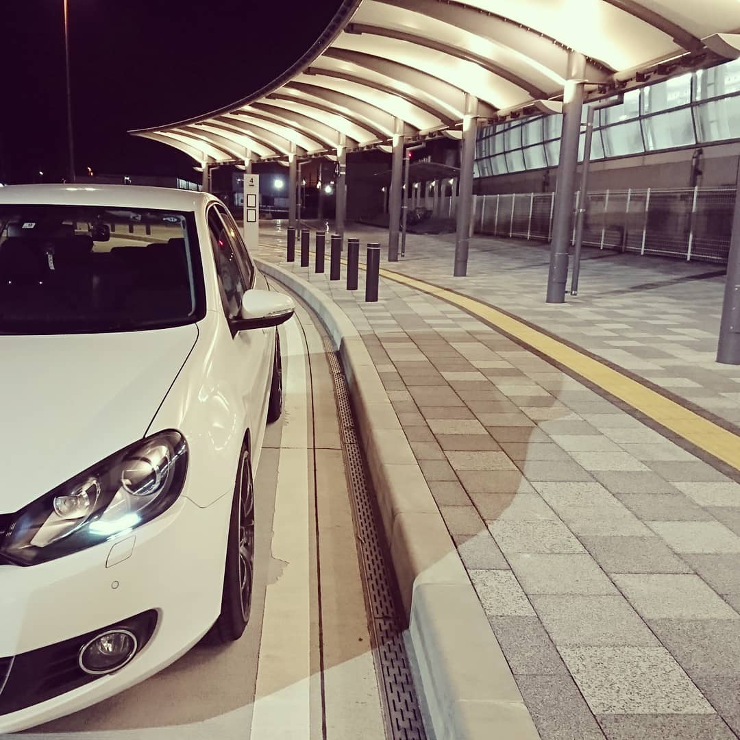 Utarou111's tweet photo. Hachinohe Station West Exit

#vw #volkswagen #golf #golf6 #mk6 #mkvi #ゴルフ6 #tsi  #maniacs #hasepro #rays #homura #2x5s #nitto #carbon #BLITZ #zzr https://t.co/te9jtWSW2z