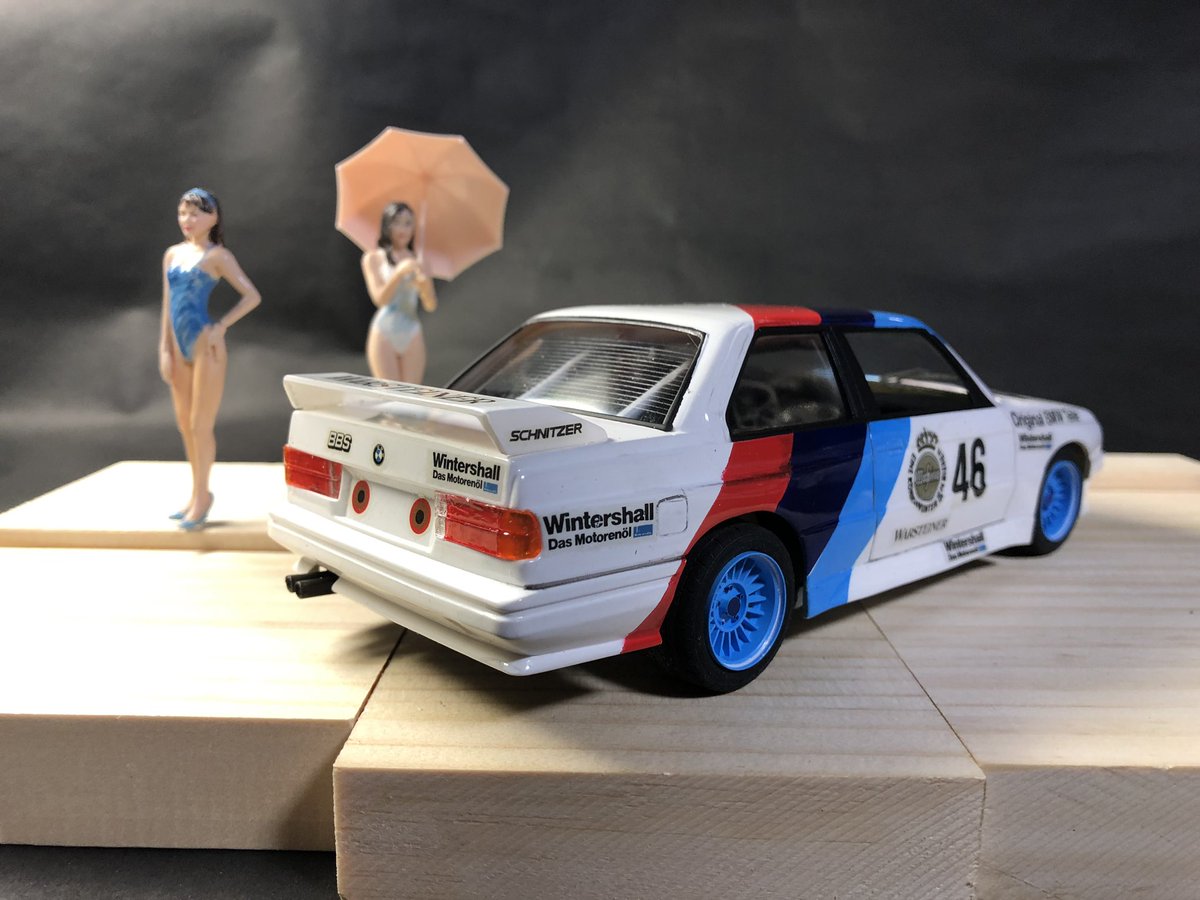 00aBLkNtixJU9br's tweet photo. #ウチでつくろう #フジミ #M3DTM
バックミラー、灯火類無しですが一応完成です😊
オクのジャンク品セットに付いてきた欠品キットでしたが手持ちのパーツで何とか形にしました。キドニーグリルはまたの機会に😅
フジミさんのキットは造形がすごいのがわかりました。初ベンベ😊カッコ良い😊 https://t.co/5visfzaTeo