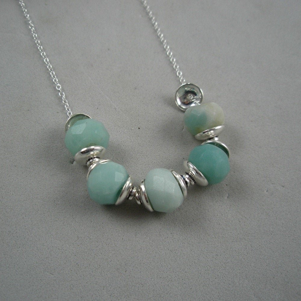 stoneberri's tweet image. Pale Blue Stones on Sterling Chain tuppu.net/b6e7f007 #Stoneberri #Etsy #CustomLength