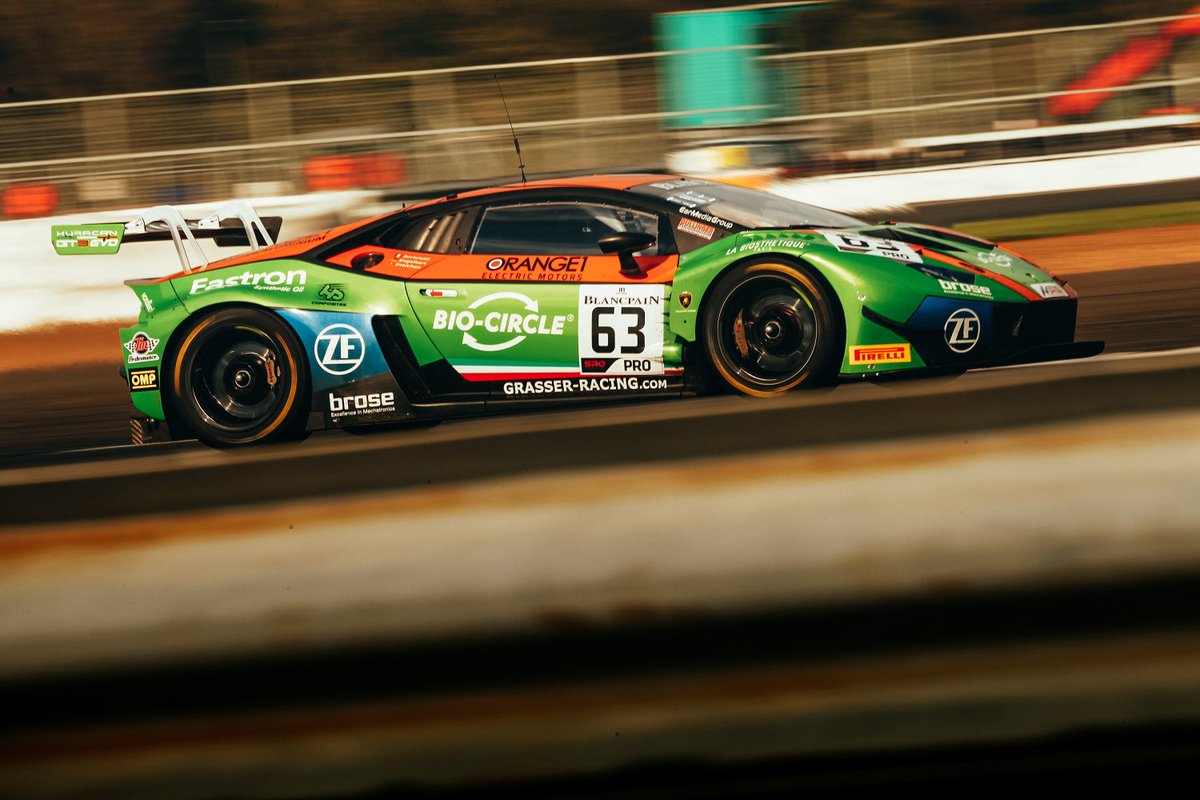 PremierRacingS's tweet photo. 🔴 𝙰𝙲𝙲 𝚂𝙸𝙻𝚅𝙴𝚁𝚂𝚃𝙾𝙽𝙴 𝚁𝙴𝚂𝚄𝙻𝚃𝚂 🔴

🥇 Stefano Ricchiuti
🥈 Fadhli Rachmat (+2.947)
🥉 Ilham Shaq (+13.258)

Fastest Lap: Fadhli Rachmat (1:58.611)

Pole Position 🏅 Fadhli Rachmat (1:57.186)

Watch the race back on our Twitch https://t.co/5BmvVMFx2I  👈 https://t.co/fBQvlMbOIh