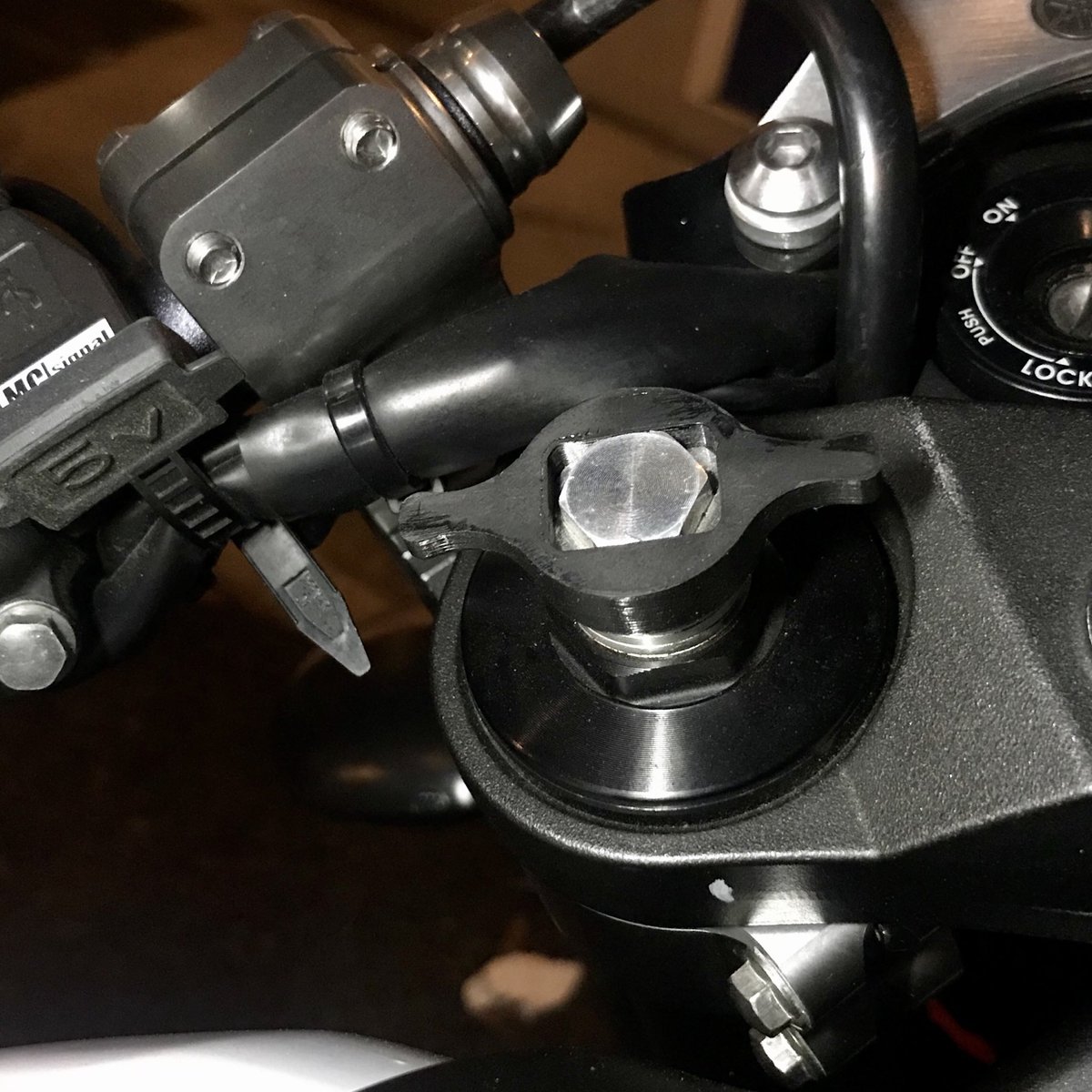 Diy 3dプリンターでバイクのカスタムパーツを作ってみた Flashforge Fusion360 Xsr900 Togetter