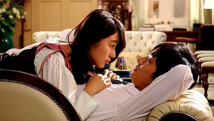 Day 9 - There are many cute and remarkable kdrama couples but here are my faves (Some of my top faves are not in the list bc I choose to keep them for myself )-  #SecretGarden-  #PrincessHours-  #PlayfulKiss-  #MyPrincess