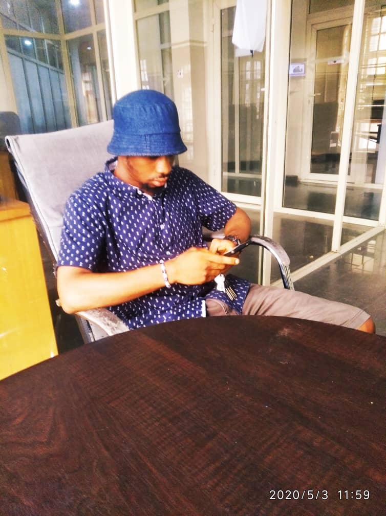 OyiiVictor's tweet photo. We working hard..#teamFCMB https://t.co/wYPcETA27J