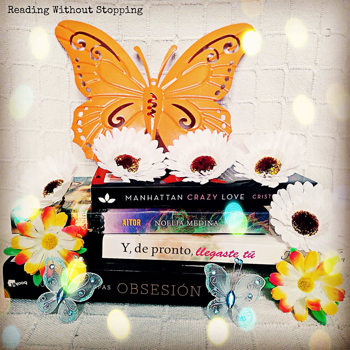 Ester_RWS's tweet photo. ¡Hola Readers!
Aquí os muestro el #booktagmensual del mes de Mayo. ¿Habéis leído alguno de los libros que enseño? ¡Contadme! 😘😘

@EverySongWhich @NoeliaMedina94 @Kris_L_Jordan @JodiEllenMalpas https://t.co/sTY2Ea4fcP