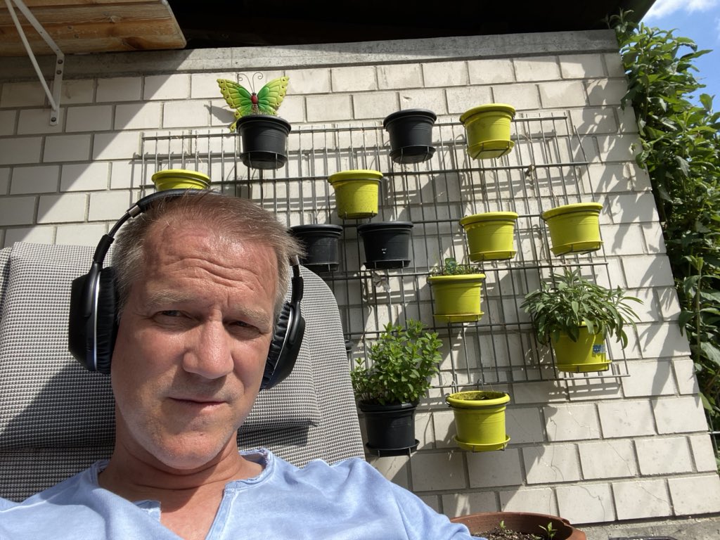 schepperwirt's tweet photo. Ich bewach die Babies #sunday #chilipower #durst https://t.co/DoueG43yl8