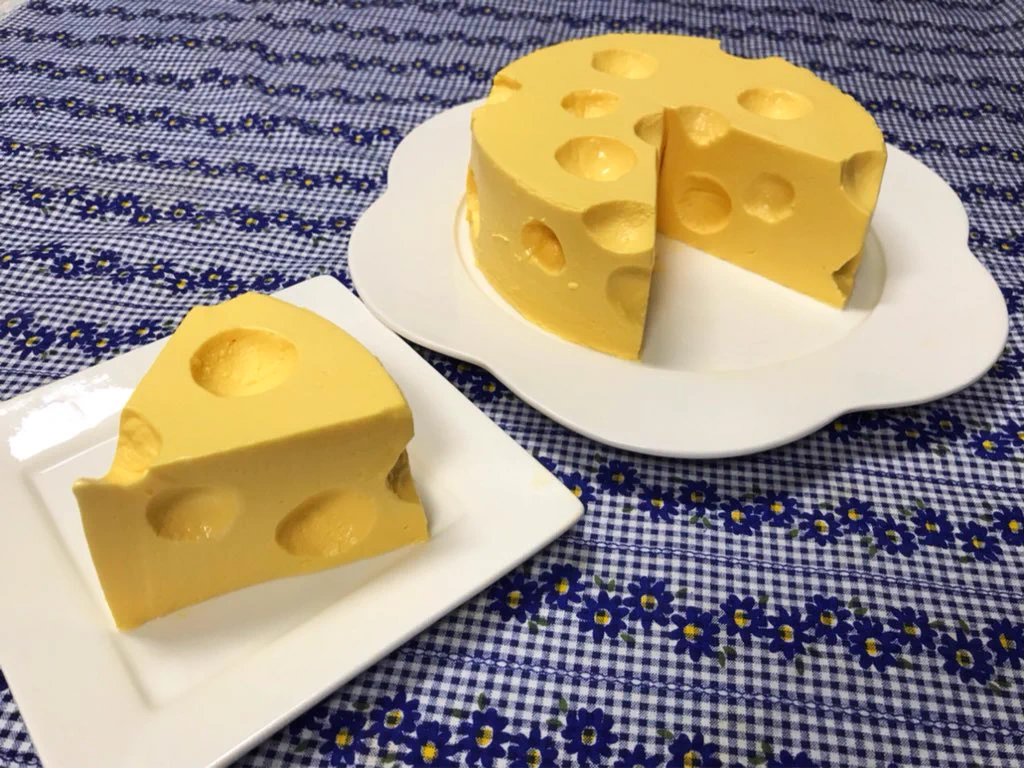 世にも奇妙なチーズケーキ！見た目はまるでチーズのようだ‼