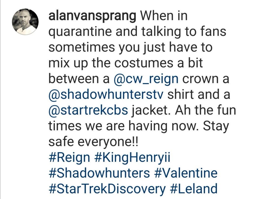 avsgermany's tweet photo. Alan ist daheim und quatscht  mit einigen Fans. Dabei mixt er einige Kostüme aus seinen Shows. ♥️☺️🎉 #Crossover
@alanvansprang #Shadowhunters #Reign #StarTrekDiscovery

🔗https://t.co/xgTx9vUQa4 https://t.co/sI7neknWsK