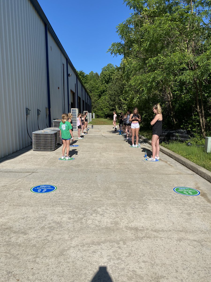 LetsGoRays's tweet image. We are SO thankful to be back in the gym with our kids! 💙💚